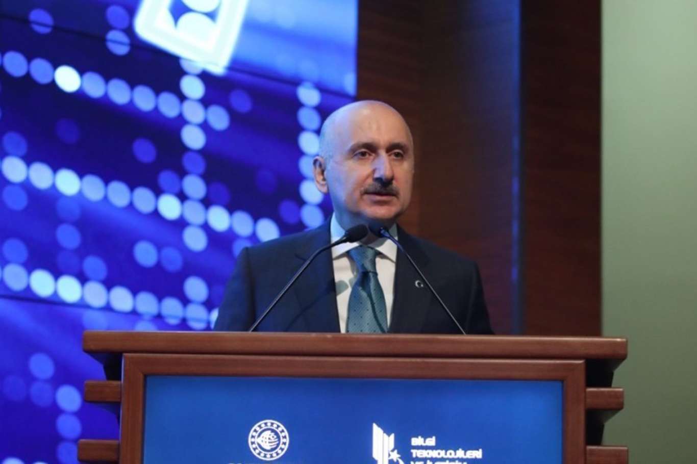 Bakan Karaismailoğlu: Türkiye’nin internet hızı 1 yılda yüzde 65 arttı